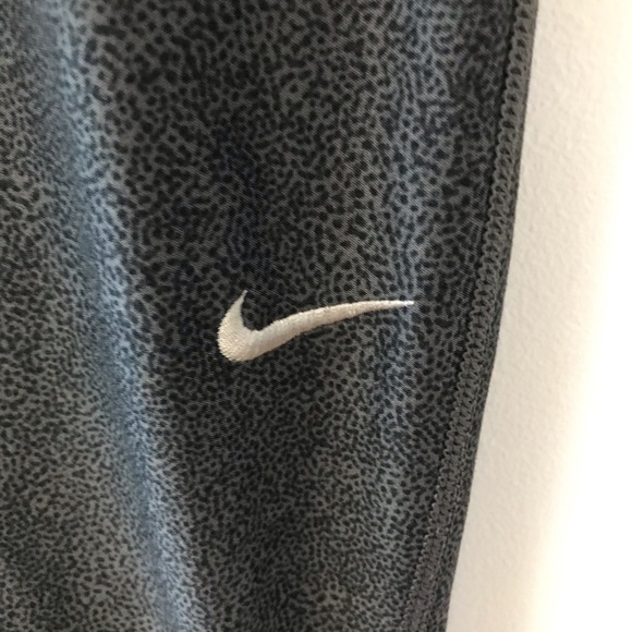 NIKE DRI FIT REFLECTIVE RUNNING CROPPED LEGGINGS - Picture 6 of 9